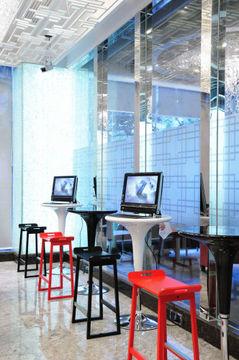 Yun's Paradise Waltz Boutique